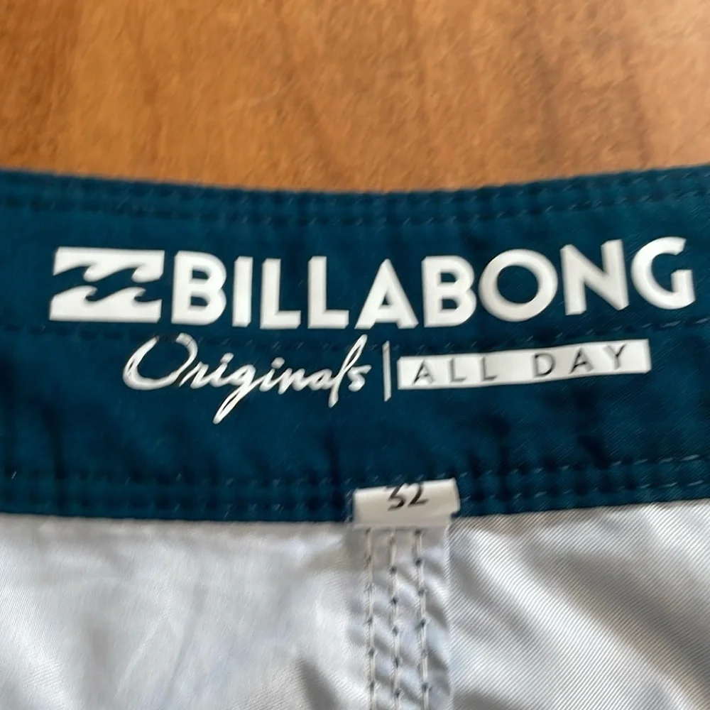 BILLABONG Original All Day Board Shorts Size 32